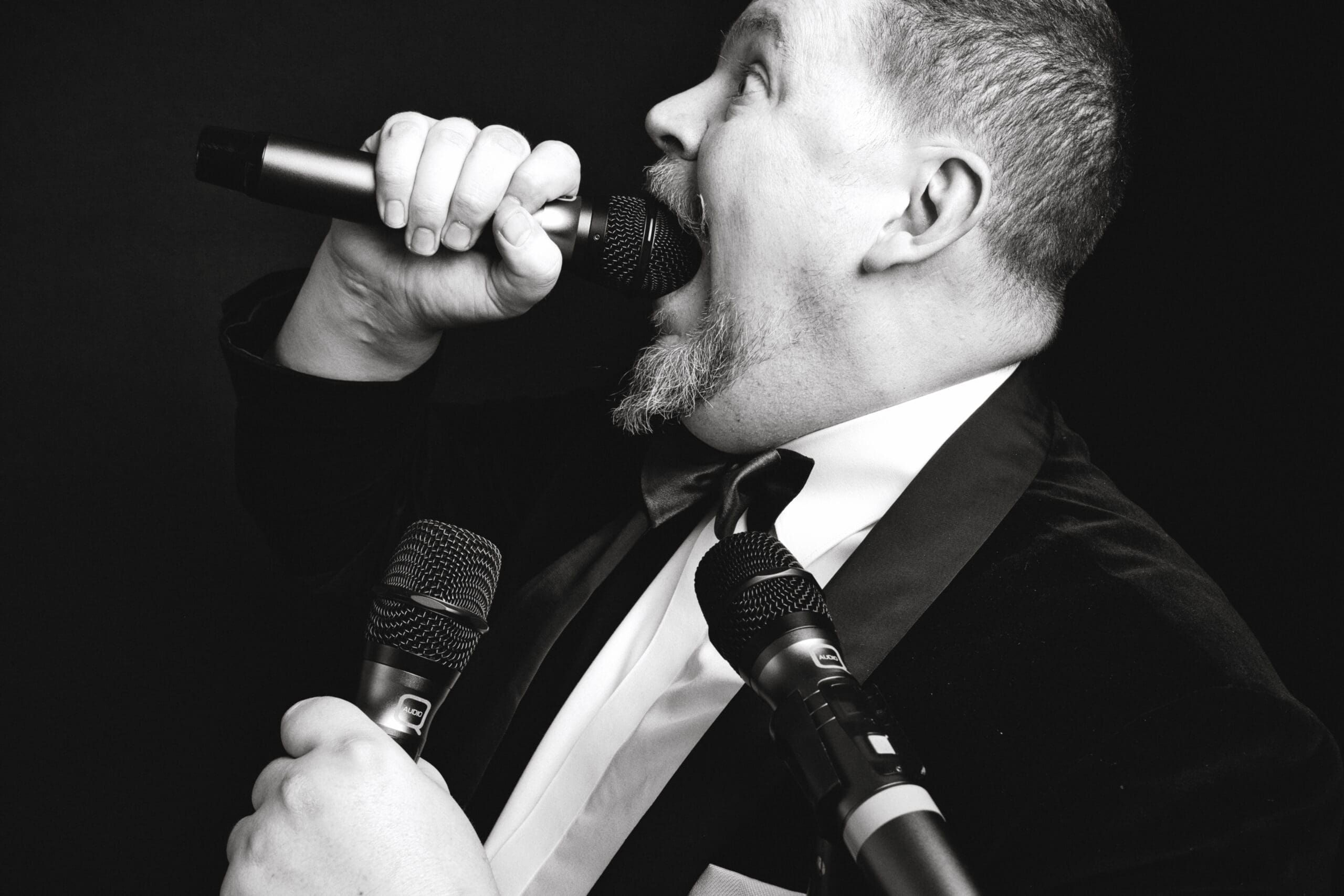 10. Great Speeches - Eating Mic